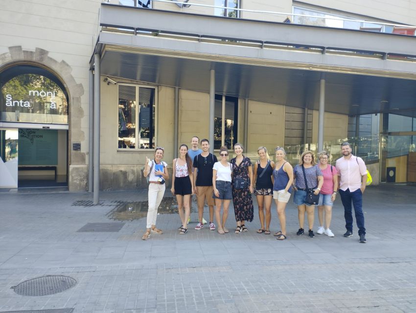 Barcelona: “The Shadow of the Wind” Literary Walking Tour - Plaça Reial and Santa Anna Church: where the mood starts to lock in