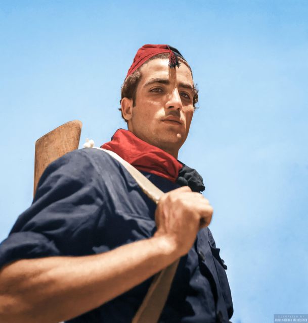 Barcelona: The Spanish Civil War Historical Walking Tour - How the guides teach: clear explanations, strong visuals, and Q&A energy