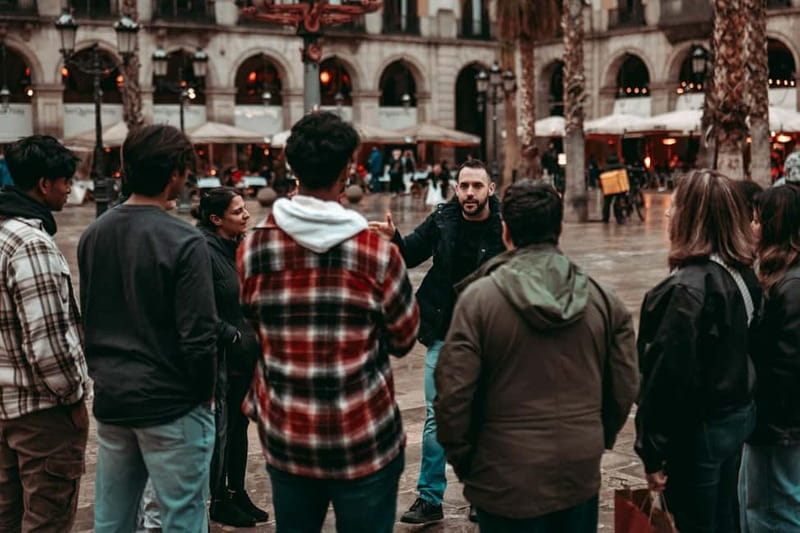 Barcelona: Tipsy Tapas & History Tour in the Gothic Quarter - Why Tipsy Tapas Works So Well in Barcelona’s Gothic Quarter
