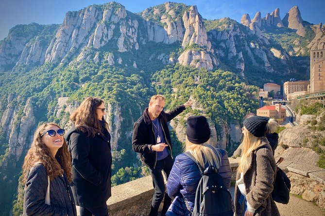 Barcelona to Montserrat Monastery: Tour, Transfers & Basilica - The private bus ride to Montserrat: comfort plus a guided intro