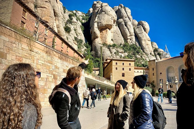 Barcelona to Montserrat Monastery: Tour, Transfers & Basilica - Basilica entry: what you get and how to make it meaningful