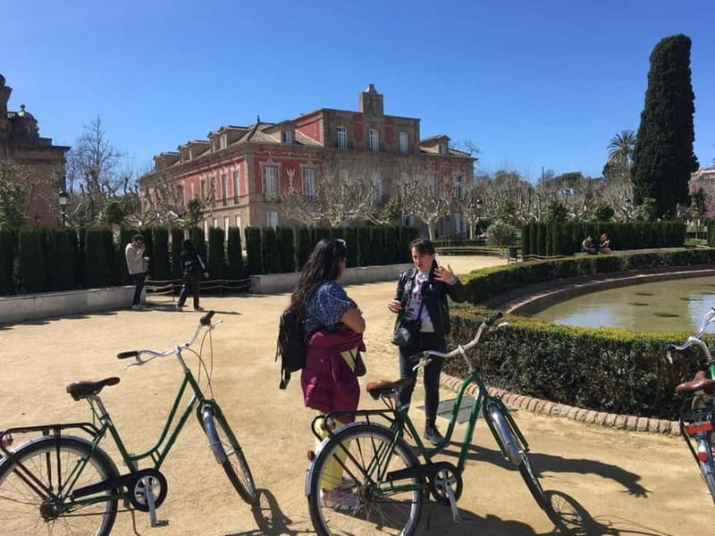 Barcelona: Top Sights by Bike Tour - Casa Batlló and Barcelona Cathedral: famous silhouettes from the bike