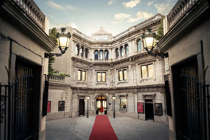 Barcelona Wax Museum Admission Ticket - Las Ramblas Meets Old Town: Finding the Meeting Spot