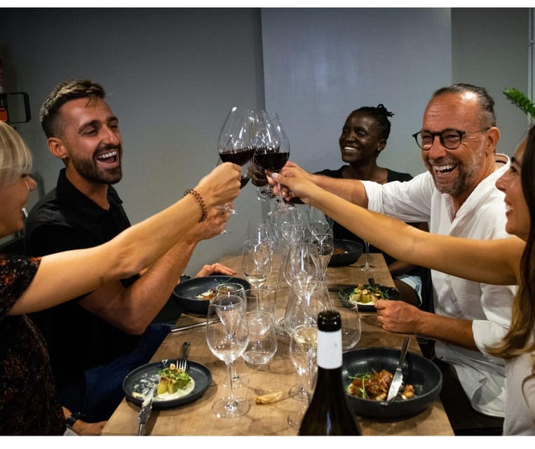 Barcelona: Wine Tasting and Tapas 5-Course Pairing Dinner - Why This Barcelona Wine and Tapas Pairing Dinner Works