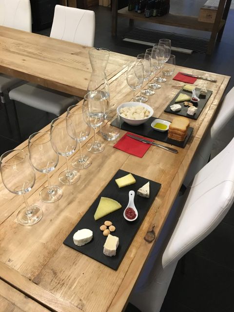 Barcelona Wine Tasting: Catalan and Spanish Wines - The wine lineup: 1 sparkling, 2 whites, 2 reds, all from regions