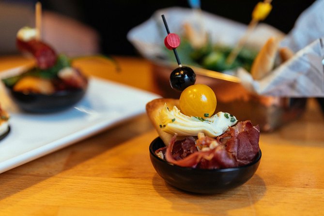 Barcelona With Locals: Wine and Tapas Private Tour - Key things that make this Barcelona wine-and-tapas tour work