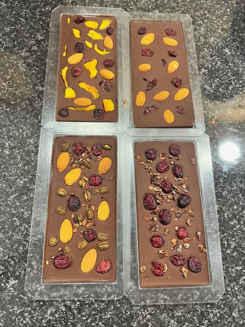 Bean to Bar Chocolate Workshop in Barcelona - Cocoa Pod to Cocoa Bean: Seeing Origins Up Close