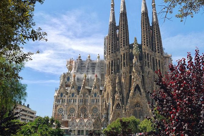 Best Gaudi Private Tour with Sagrada Familia & Park Guell in BCN - Tips to Make This Day Feel Like a Win