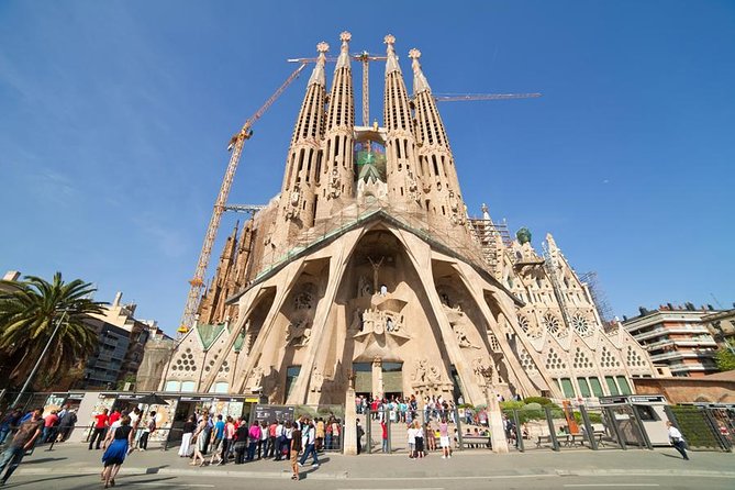 Best of Barcelona Excursion with Optional Attractions Tickets - Park Güell With Skip-the-Line Entry: The Best Time Saver on the Day
