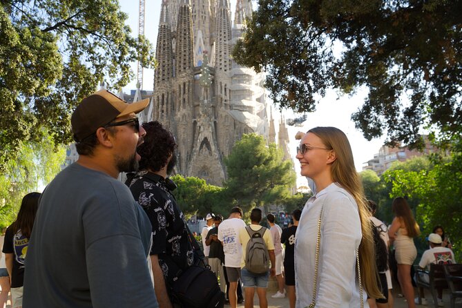 Best of Barcelona: Sagrada Família, Gaudí & Candy Tasting Tour! - A Gaudí Walk with Candy Breaks (and one big catch)