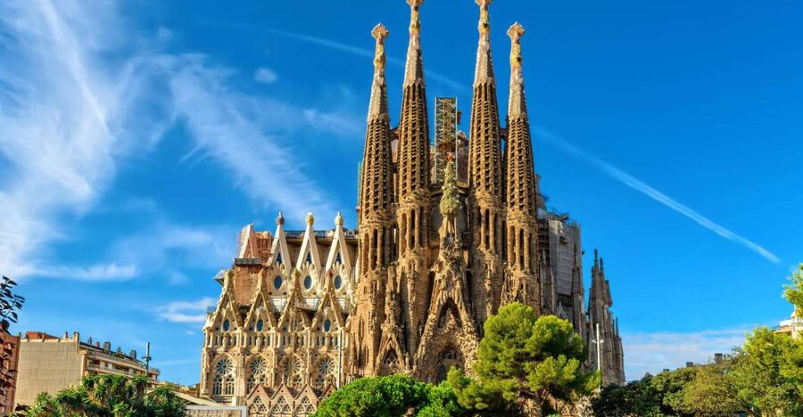Best of Barcelona: Sagrada Familia & Park Guell with Pickup - Hotel Pickup, Then Right Into the Barcelona Flow