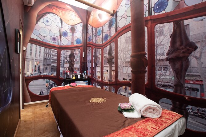 Body Scrub Exfoliation Treatment 50 min at THAI SPA MASSAGE BARCELONA - The Best Part: Showering Inside the Massage Room