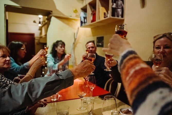 Bohemian Barcelona Neighborhood Evening Tapas & Wine Tour - Stop 1 in El Born: a quick orientation before the eating starts