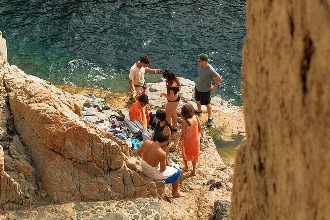 Cadaqués/Begur Private Luxury Tour Costa Brava by Mercedes Vogue - Returning to Barcelona: End the Day Without the Hassle