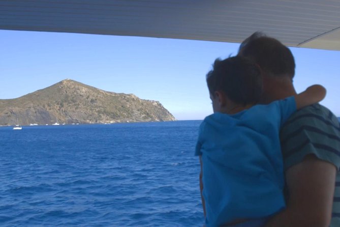 Cala Murtra: Immerse yourself in the beauty of an underwater world - The ride from Roses: What the boat route adds