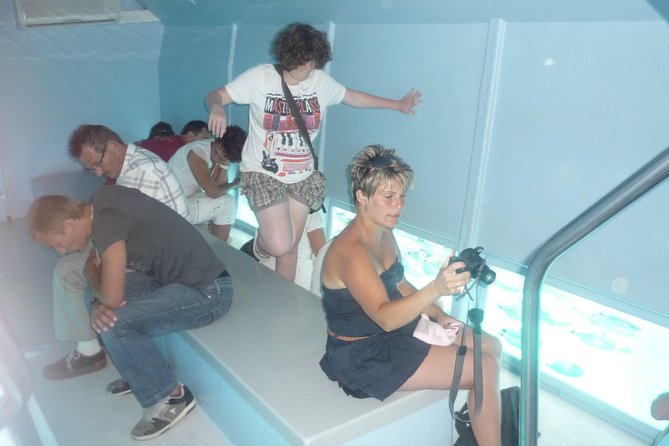 Cala Murtra: Immerse yourself in the beauty of an underwater world - Nudist beach etiquette at Cala Murtra: What you should expect