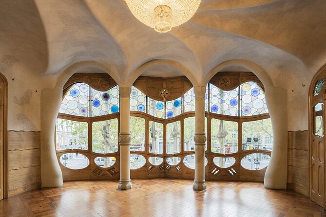 Casa Batllo Fast Track Tour with Optional White Rabbit Museum - Timing, meeting point updates, and how to avoid the common pain