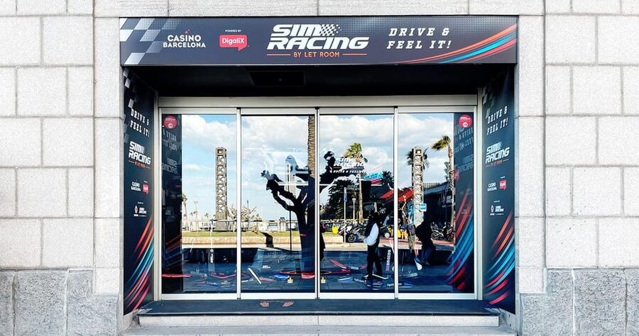 Casino Barcelona – Car Racing Simulator + Welcome Drink - How the 15-minute drive plays out (and how to win the session)