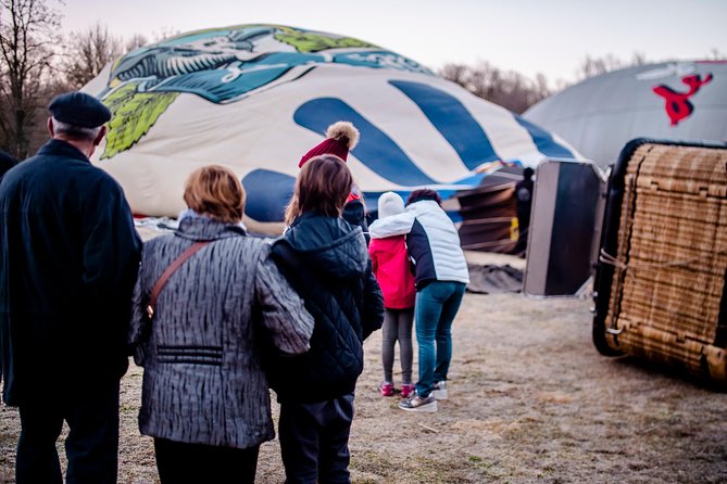 Catalonia Hot Air Balloon Ride and Breakfast over the Volcanoes of la Garrotxa - The flight itself: why the silence feels so special