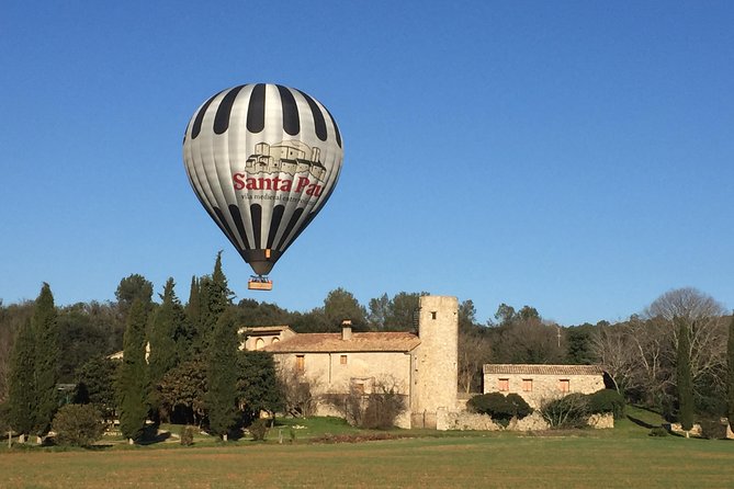 Catalonia Hot Air Balloon Ride and Breakfast over the Volcanoes of la Garrotxa - Over the Pyrenees and the volcanic park: the sights that matter