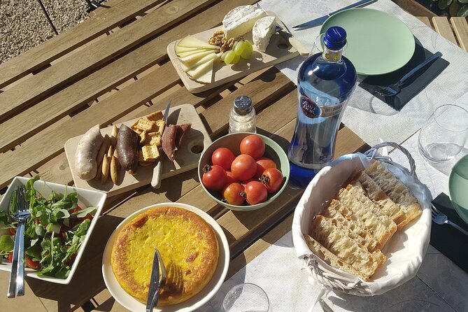 Cava tour to 3 family wineries with hotel pick-up - What You Drink and Eat (So You Can Budget Your Expectations)