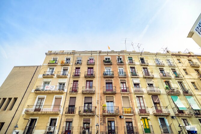 Censored Barcelona Tour - Photo help that’s actually useful in Barcelona