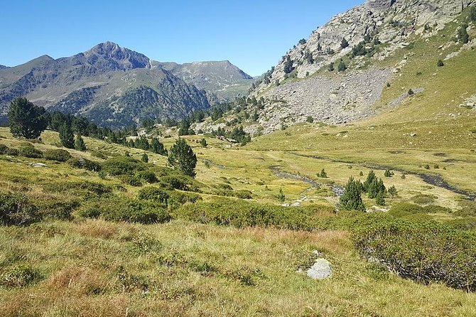 City Escape With Locals: Andorra PRIVATE Day Trip by PRIVATE Car - Mirador del Roc del Quer: The Mid-Air View Moment