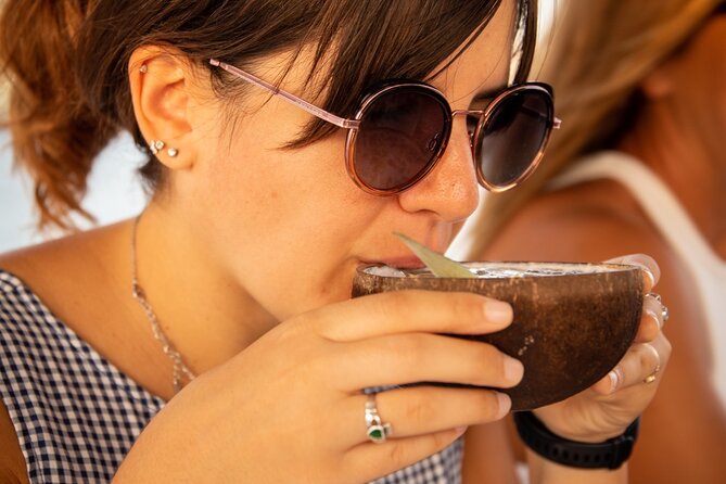 Cocktails Workshop & Sailing Cruise from Barcelona - The cocktail workshop: what you’ll learn and what you’ll do with it