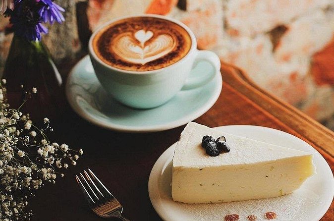 Coffee Crawl in Barcelona - Three Districts in One Walk: Ciutat Vella to Eixample