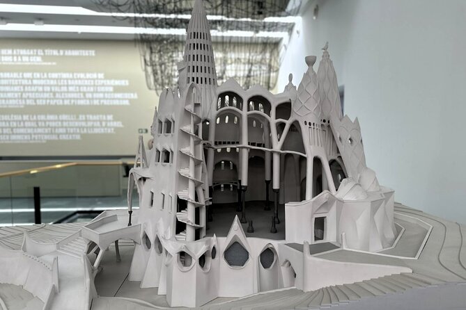 Colonia Guell & Gaudi's Crypt Admission Ticket with Audioguide - Gaudí’s Crypt: what to look for once you switch from village to church