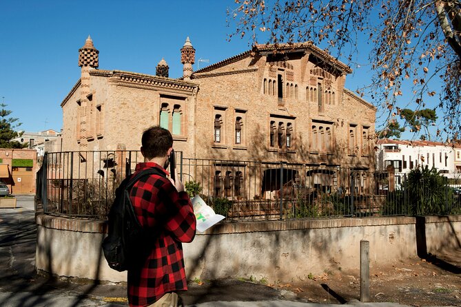 Colonia Guell & Gaudi's Crypt Admission Ticket with Audioguide - Who should book this ticket, and who might not love it