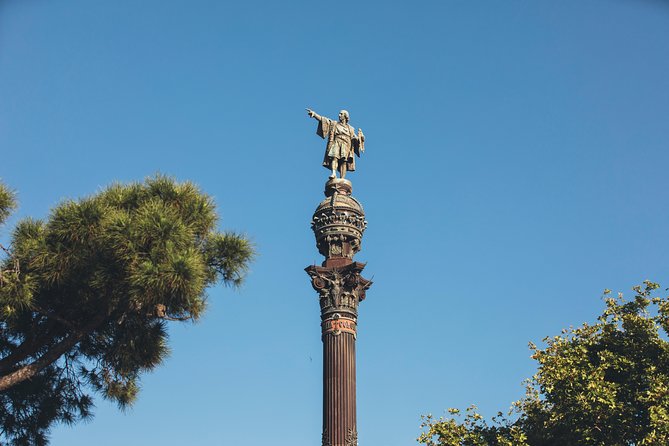 Columbus Monument Lookout: Scenic Ramblas, Sea and Montjuïc Views - La Rambla, Port Vell, Montjuïc: how the view helps you plan your next moves