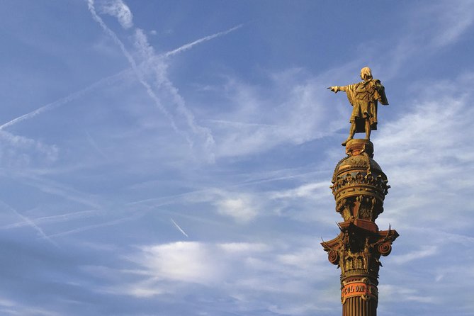 Columbus Monument Lookout: Scenic Ramblas, Sea and Montjuïc Views - Entering the monument: ticket, elevator, and the tight-space reality