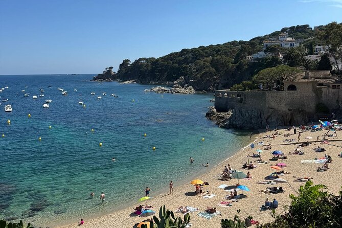 Costa Brava and Medieval Town Private Tour from Barcelona - Stop 4: Llafranc and the Sant Sebastià Lighthouse panorama
