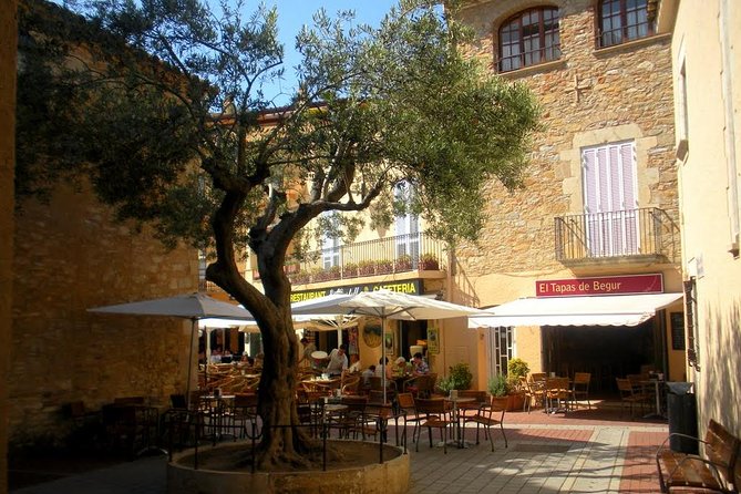 Costa Brava and Medieval Villages Small Group from Girona - La Bisbal d’Empordà Ceramics Stop, Plus a Smart Lunch Plan