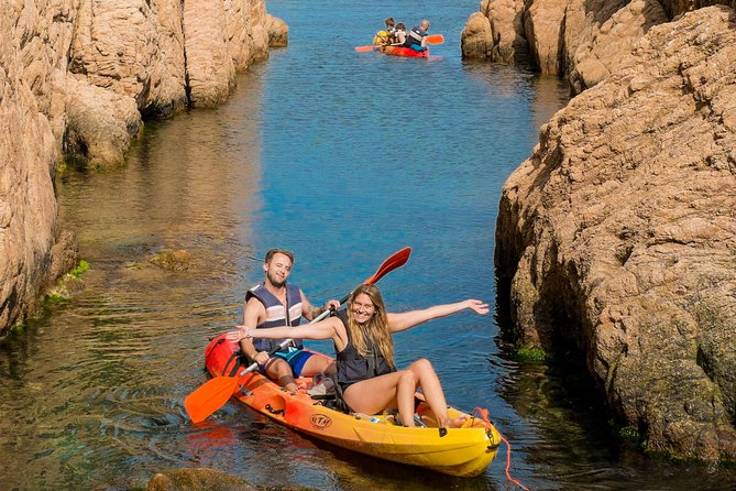 Costa Brava Kayak & Snorkel Tour + Picnic from Barcelona - What to Pack: The Stuff That Saves You at Platja d’Aro