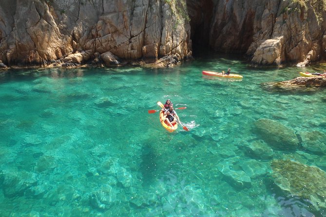Costa Brava Kayaking and Snorkeling Small Group Tour with Lunch - Getting there: AC van comfort and real timing