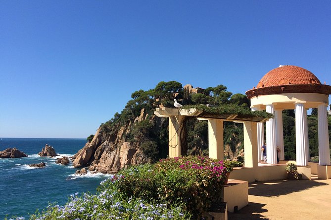 Costa Brava & Medieval Village Tour with Lunch - Tossa de Mar at golden hour-ish: medieval walls and a lighthouse walk