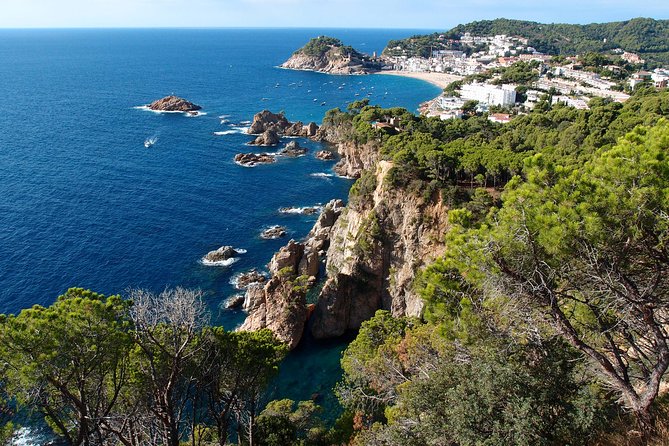 Costa Brava, Tossa de Mar Private Tour, hotel pick-up & Boat Ride - Lloret de Mar: beach time plus cliff-and-water photo moments