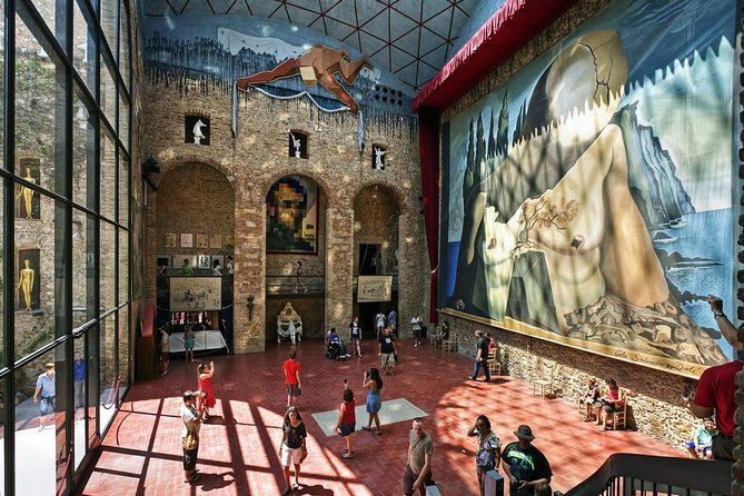 Dali Museum and Costa Brava Small Group Day Trip from Barcelona - Why the 7-person limit is the secret sauce
