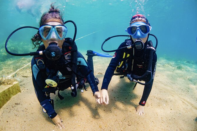 Discover PADI Diving in Barcelona - What You Get as a Souvenir: Underwater Videos (and Photos?)