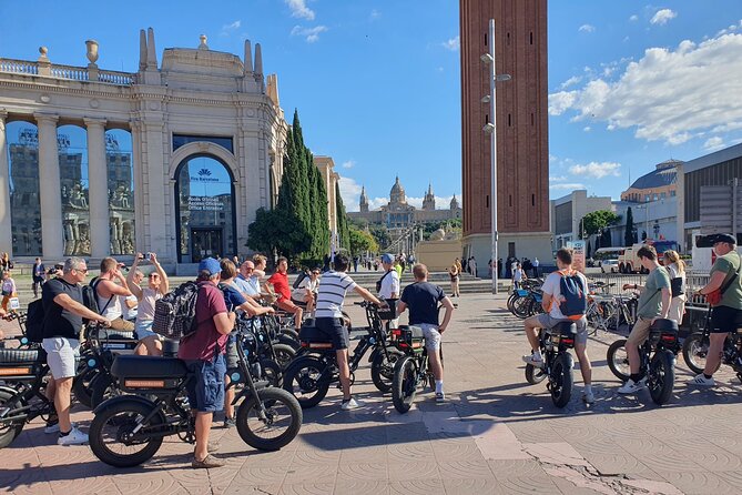 E Fatbikes Rental in Barcelona - Where you meet: the BiciHub shop base (and why location matters)