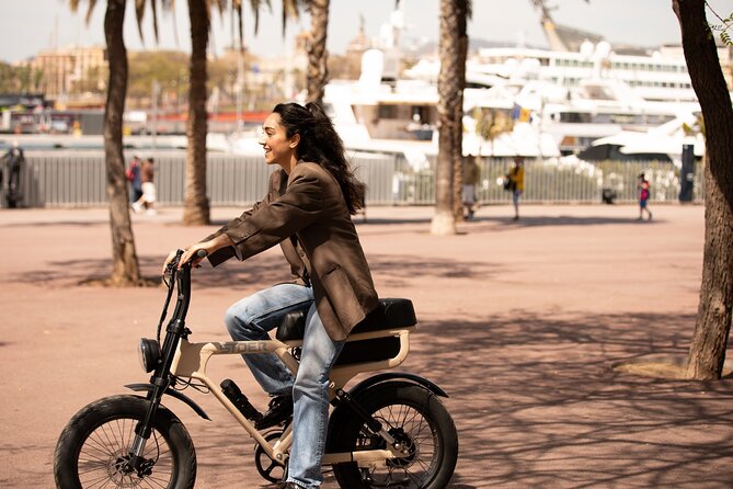 E Fatbikes Rental in Barcelona - Families and age limits: who can ride and what support exists