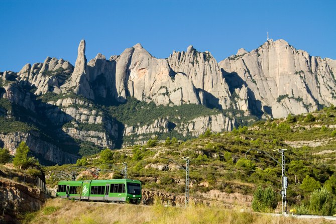 Easy Montserrat: Half Day Trip from Barcelona - The basic idea: a half-day with real momentum
