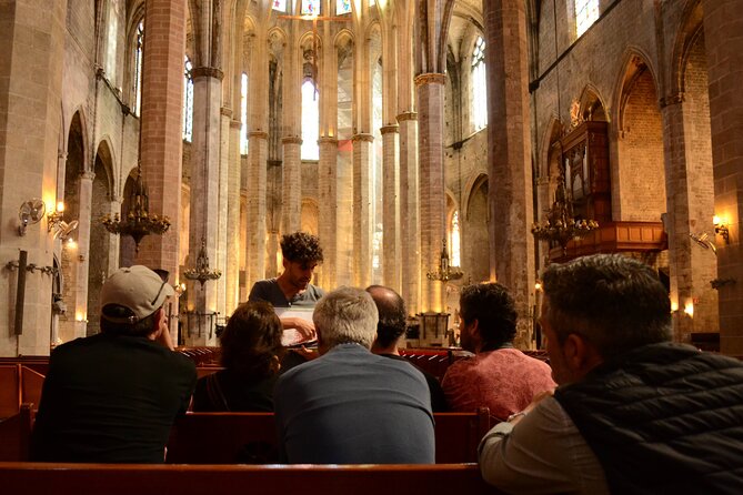 El Born: Santa Maria del Mar Tour with Exclusive Rooftop Views - Your 1 hour 15 minutes: What the tour schedule gives you