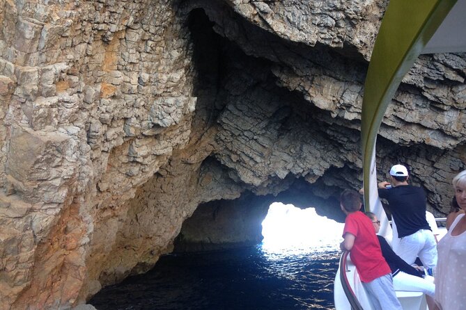 Estartit (1h 30m STOP) & Medes Islands - Super Underwater Vision - Medes Islands Marine Nature Park and the Underwater Viewing Rooms