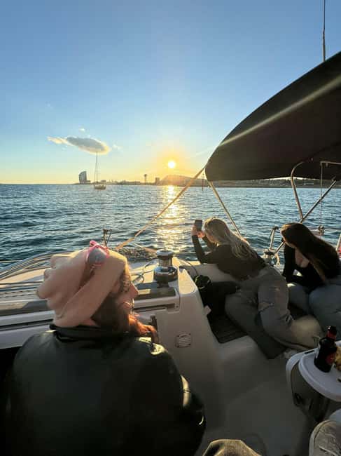 Experiencia en barco con Barcos de Barcelona - Why a 34-foot Beneteau at Port Olímpic feels better