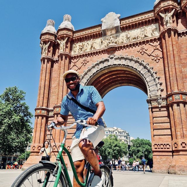 Explore Barcelona by Bike & Photo Shooting - Price, Time, and What You’re Actually Buying