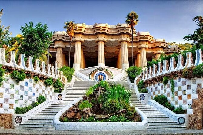 Explore Gaudi's Masterpiece on a Guided Tour of Parque Guell - Key things you’ll notice on this Park Güell tour