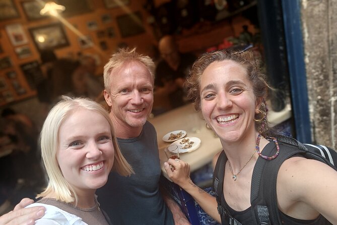 Familly friendly traditions & food tour: tailored tapas & games! - Guided time in the Gothic Quarter for traditions (without getting lost)